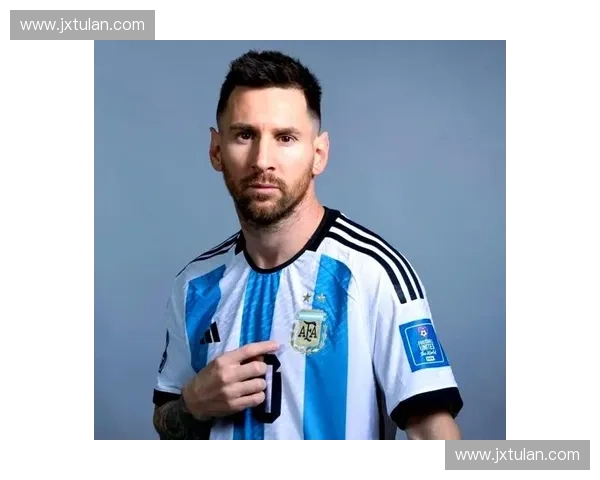 聚焦世界杯球星：揭示历史上最具影响力的顶级球员及他们的传奇时刻